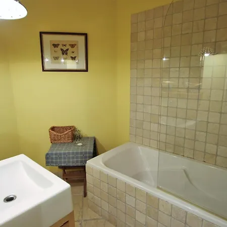 Cozy Studio Equipped With Indoor Heated Pool In Standing Residence *