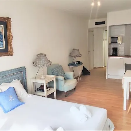 Cozy Studio Equipped With Indoor Heated Pool In Standing Residence *