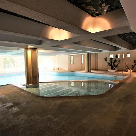 Cozy Studio Equipped With Indoor Heated Pool In Standing Appartement *